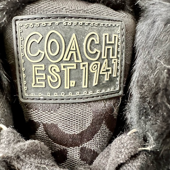 Coach boots size 9 with Rabbit fur in box good condition. - Picture 2 of 5